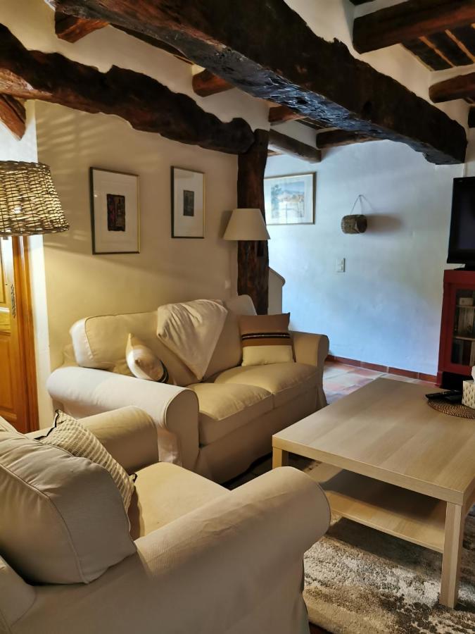 Вілла Domaine Geodora, Parfumeur En Provence Сен-Бонне-де-Монтору Екстер'єр фото